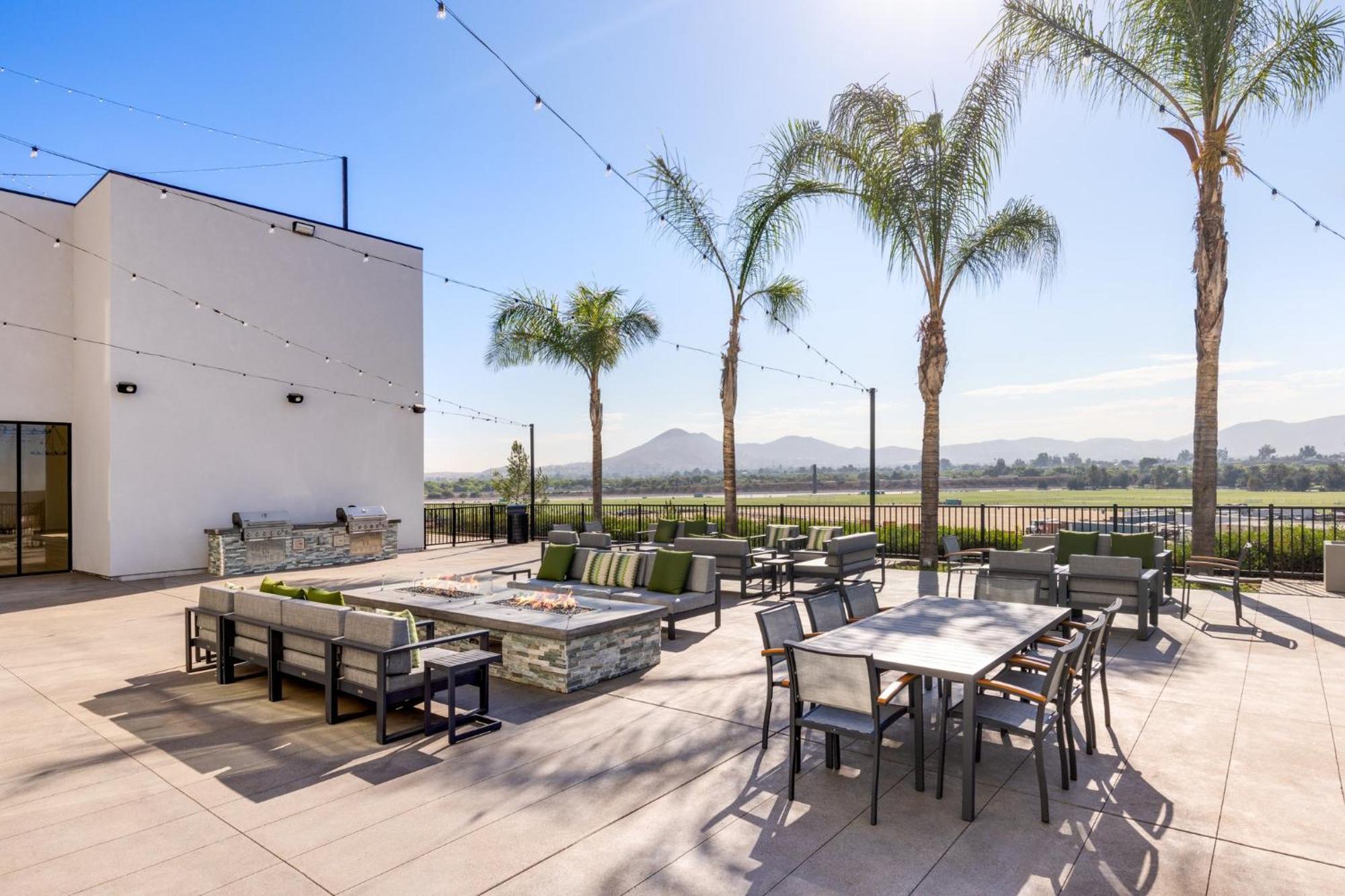 Staybridge Suites Eastvale - Norco By Ihg 외부 사진